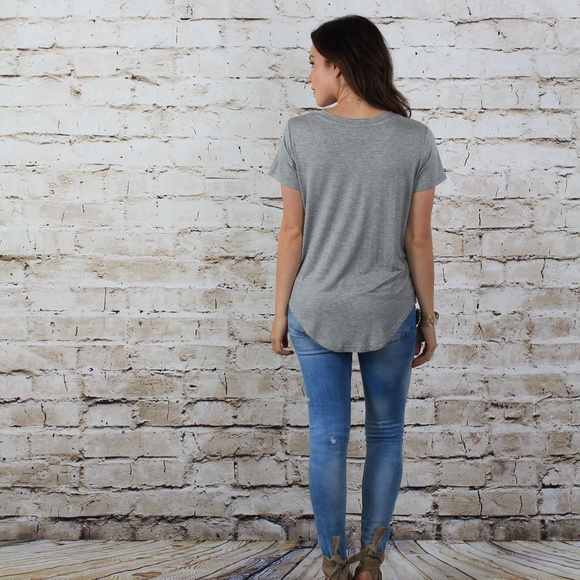 Grey V-Neck Short Sleeved Tee with American Flag Design - Picture 4 of 4